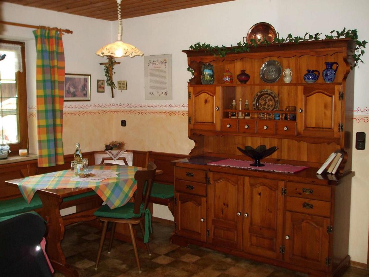 Weissenhof | Chiemgau Karte Villa Rottau Room photo