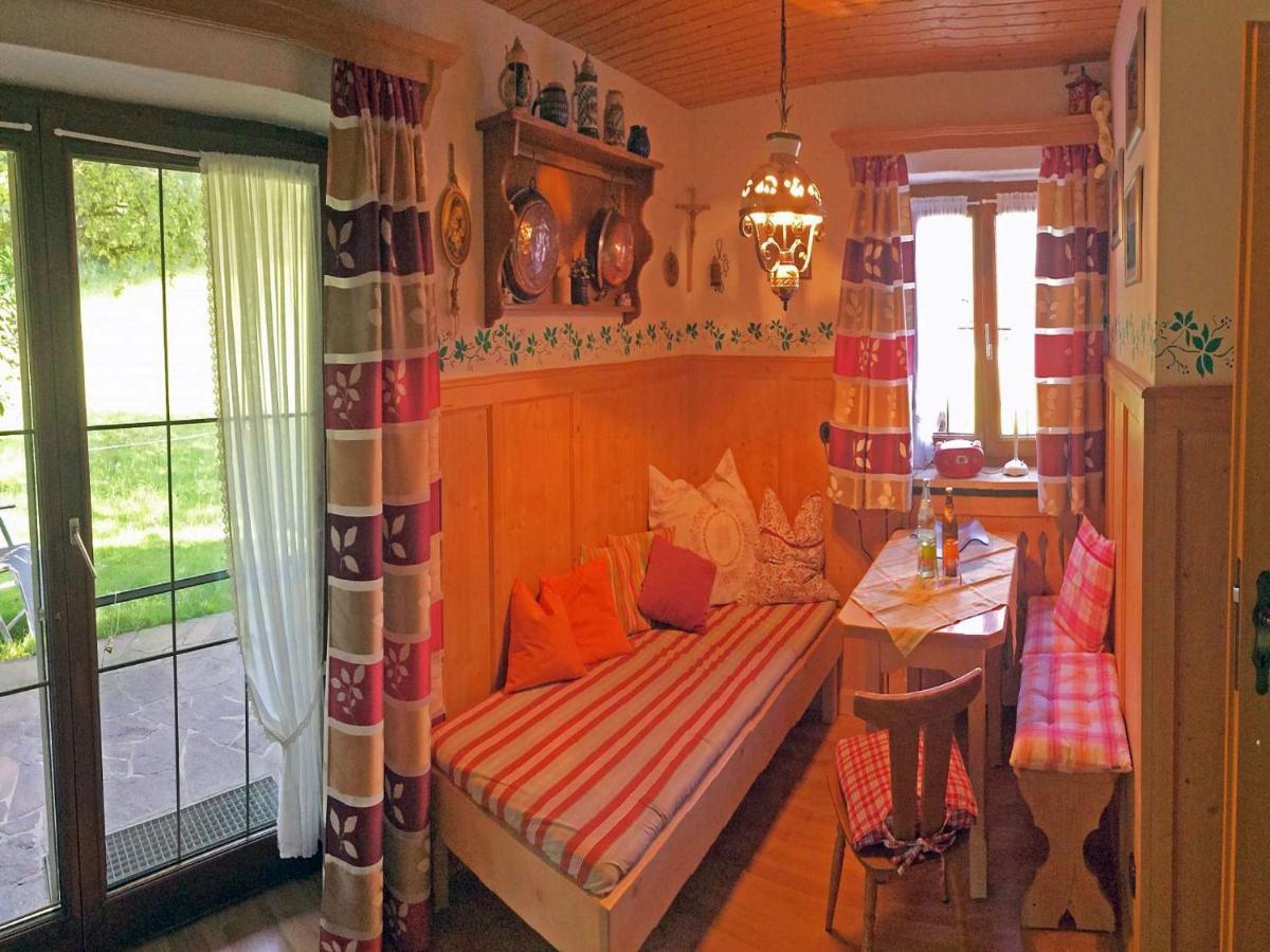Weissenhof | Chiemgau Karte Villa Rottau Room photo